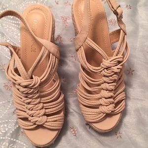 Nude Chase + Chloe wedge size 9 never worn